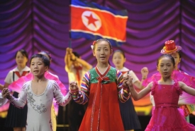 Oslavy šedesátého výročí vztahů Severní Koreje a Číny.